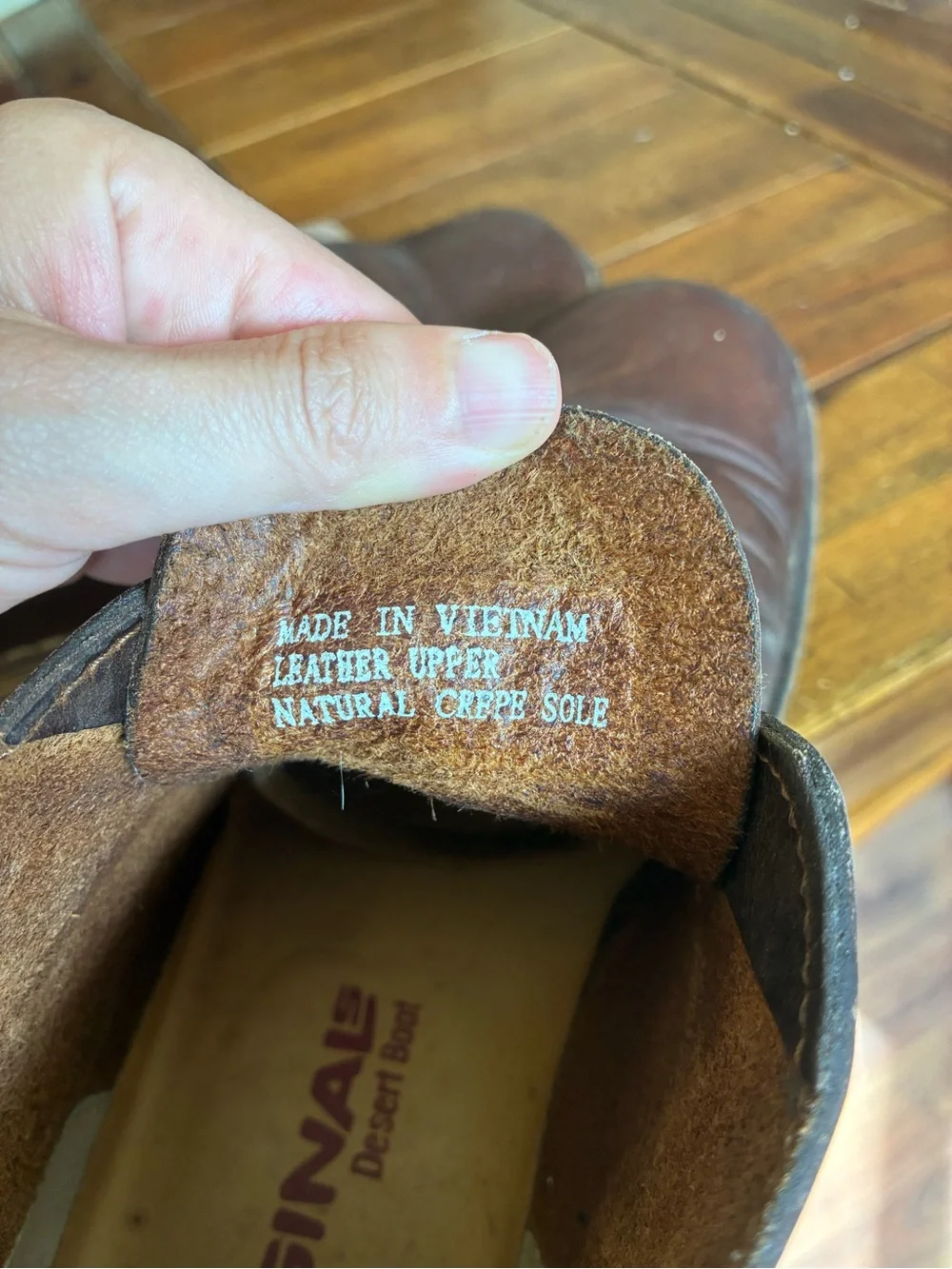 Clarks Men's Brown Leather Chukka Boots